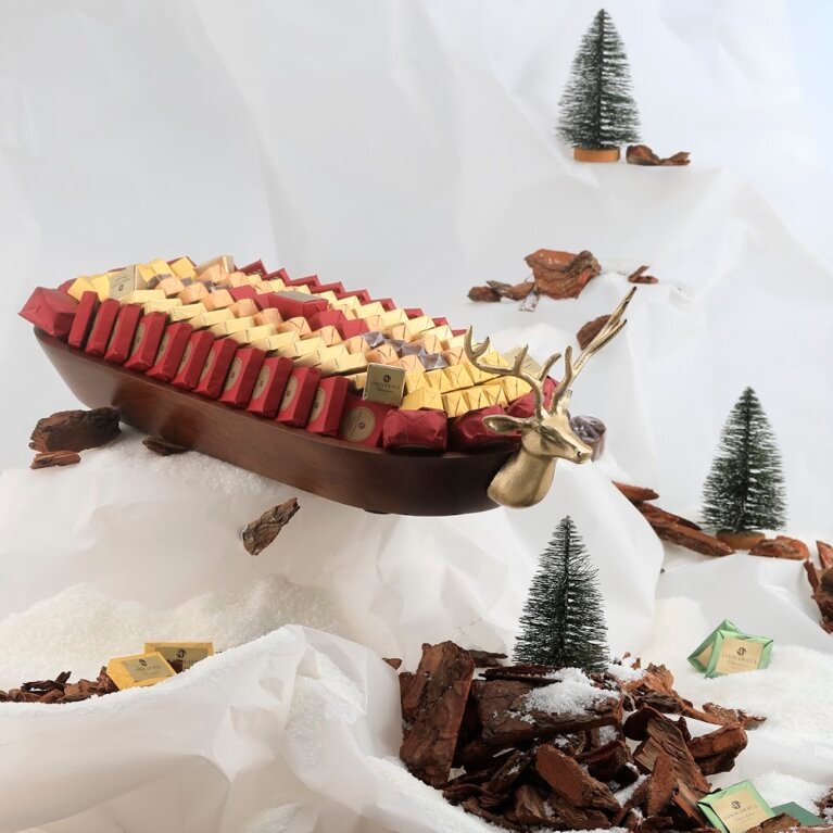 COUPE OVALE EN BOIS NOBLE